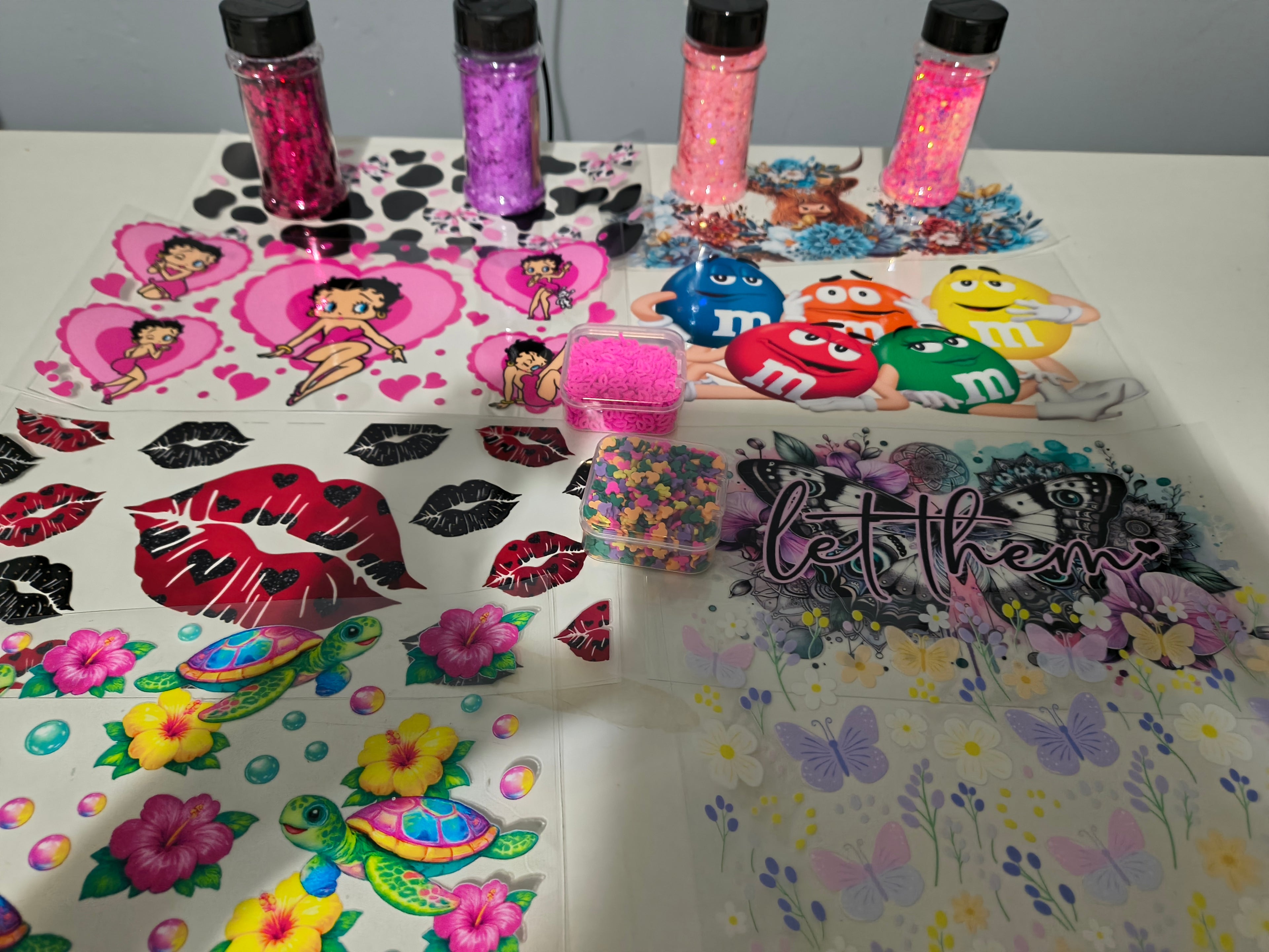Monthly UVDTF & Glitter box
